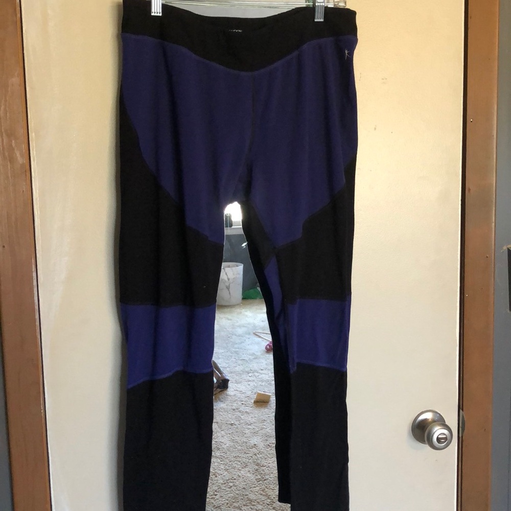 Athletic leggings